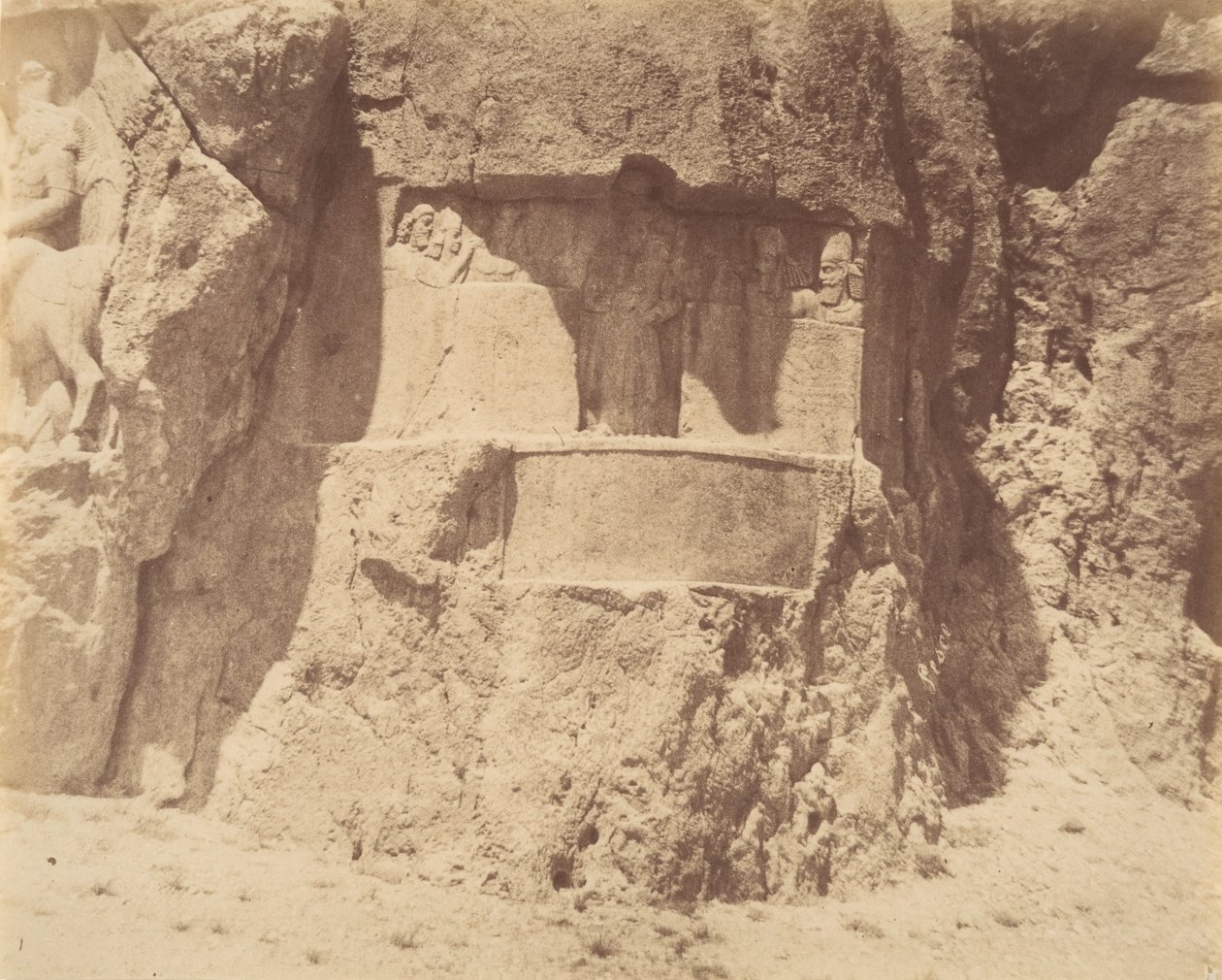 Naksh-i Rustam, près de Persépolis - Luigi Pesce