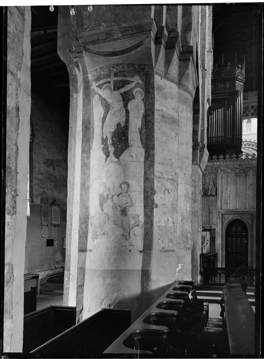 Détail de peintures murales médiévales sur la colonne d
