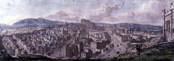 Vue du sommet de Calton Hill depuis le Monument de Nelson regardant vers l