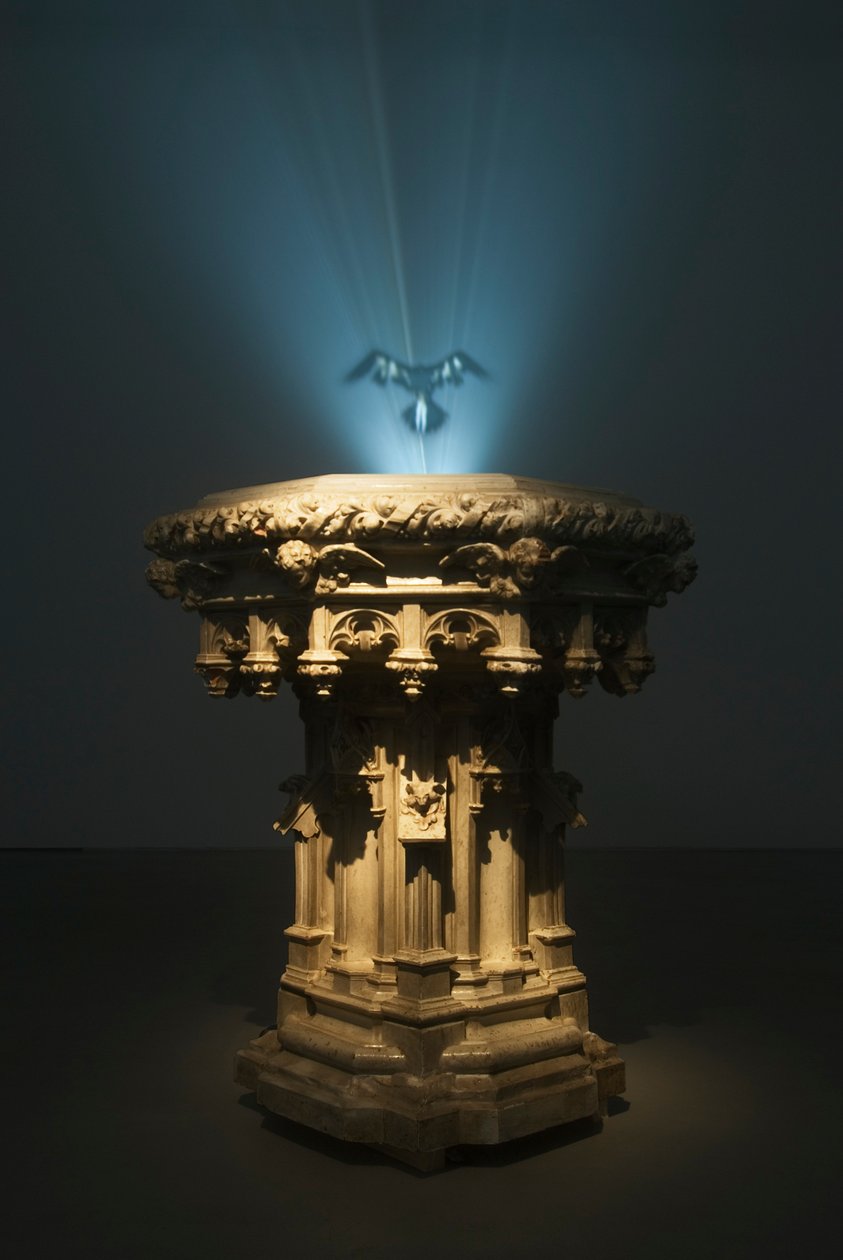 Ganymède, 2007 (acier, résine, machine à fumée, fluide, ventilateur d