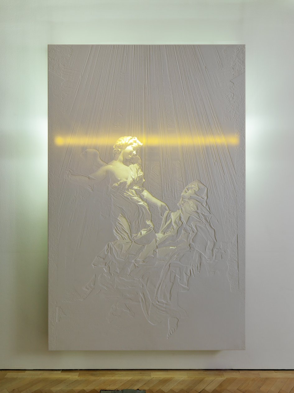 Superveillance, 2010 (Corian, acrylique, acier, lumières, circuits électriques) - Mat Collishaw
