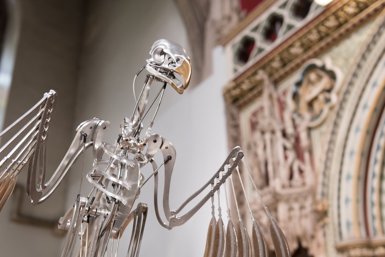 The Nerve Rack, 2019 (acétal, acrylique, aluminium, laiton, circuit électrique, peinture, PVC, résine, servomoteurs, acier) - Mat Collishaw