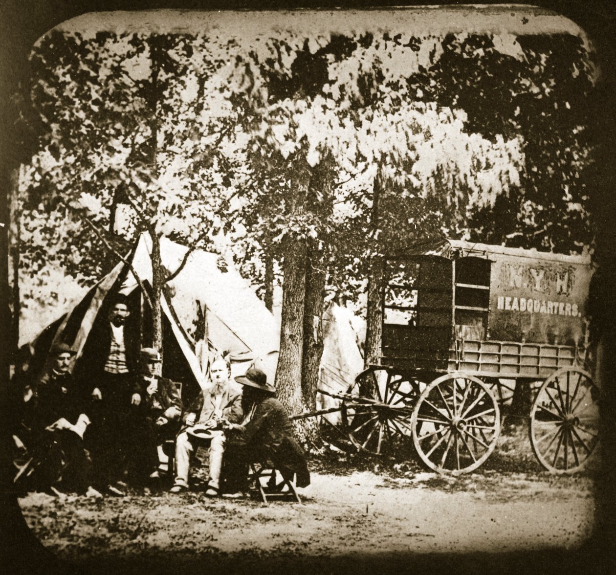 Quartier général du New York Herald sur le terrain à Culpeper Court House, 1863 - Mathew B. Brady
