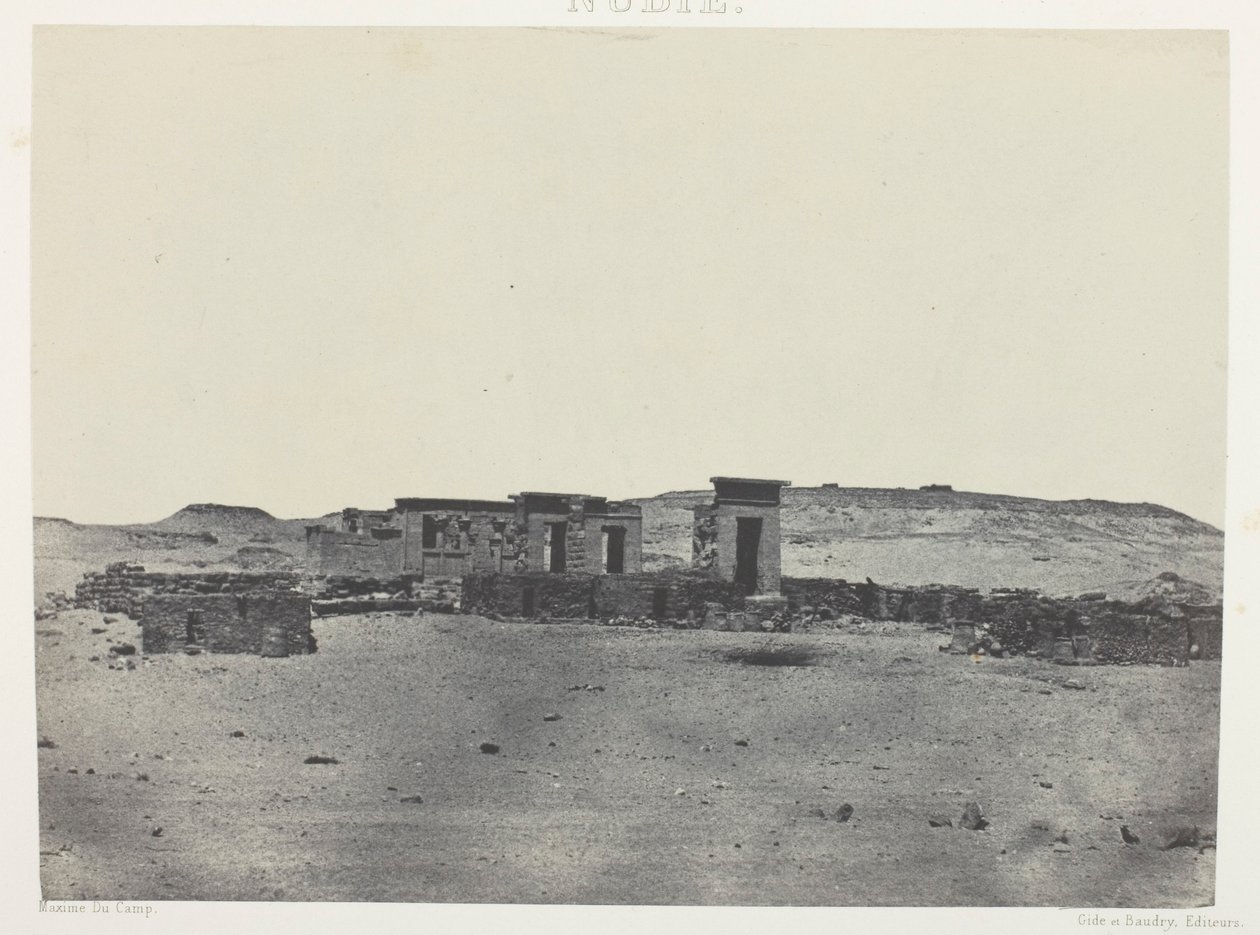 Temple et Village de Débôd, Parembole de l