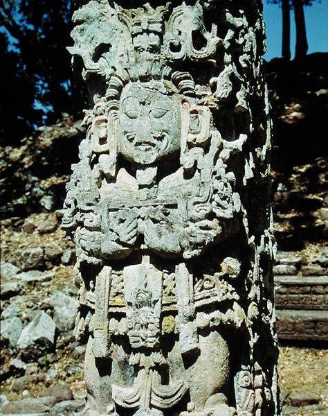 Stèle, de la Grande Cour des Stèles, vers 736 apr. J.-C. - Mayan