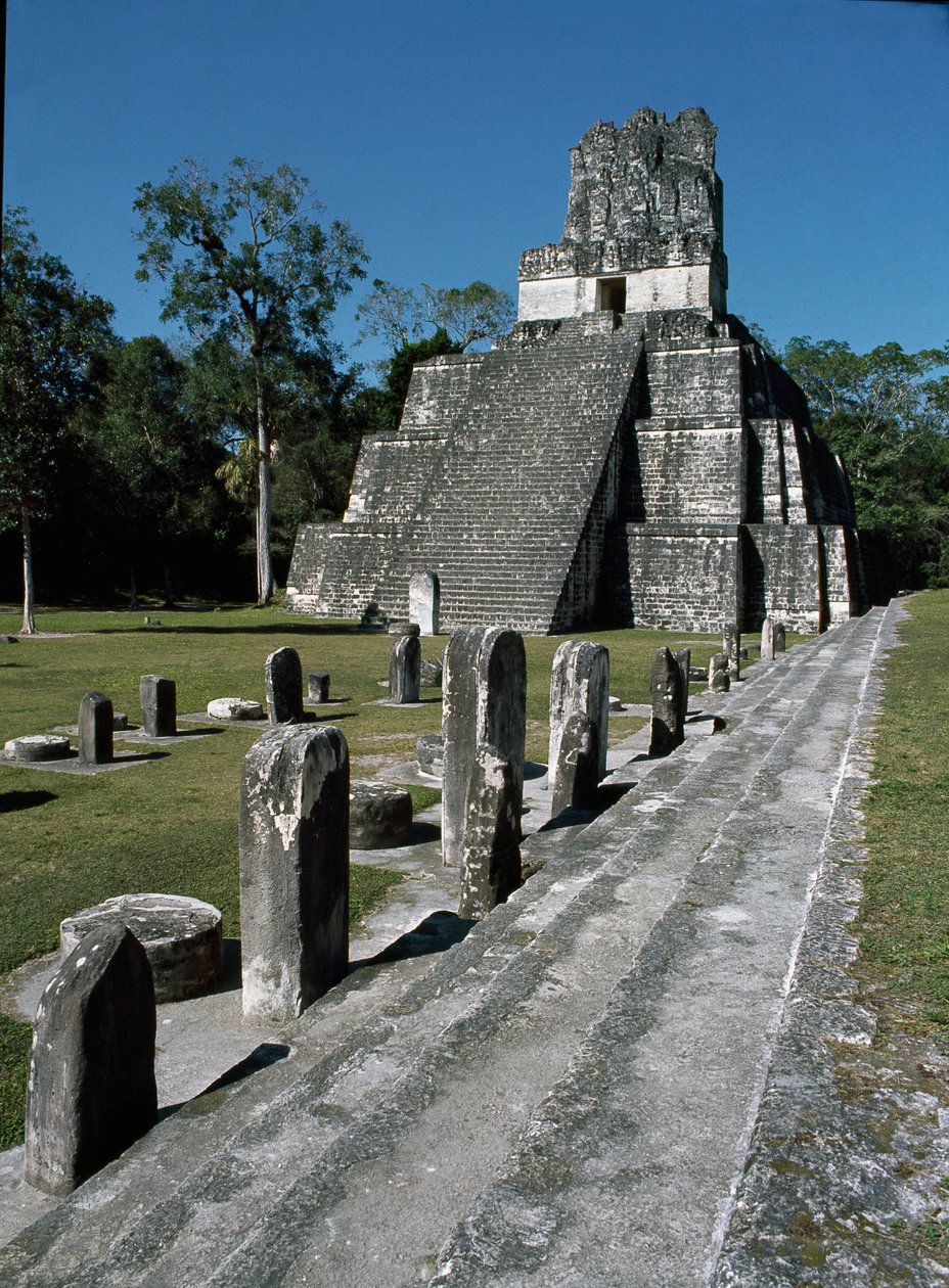 Vue du temple II ou temple des masques Tikal, VIIe au VIIIe siècle - Mayan