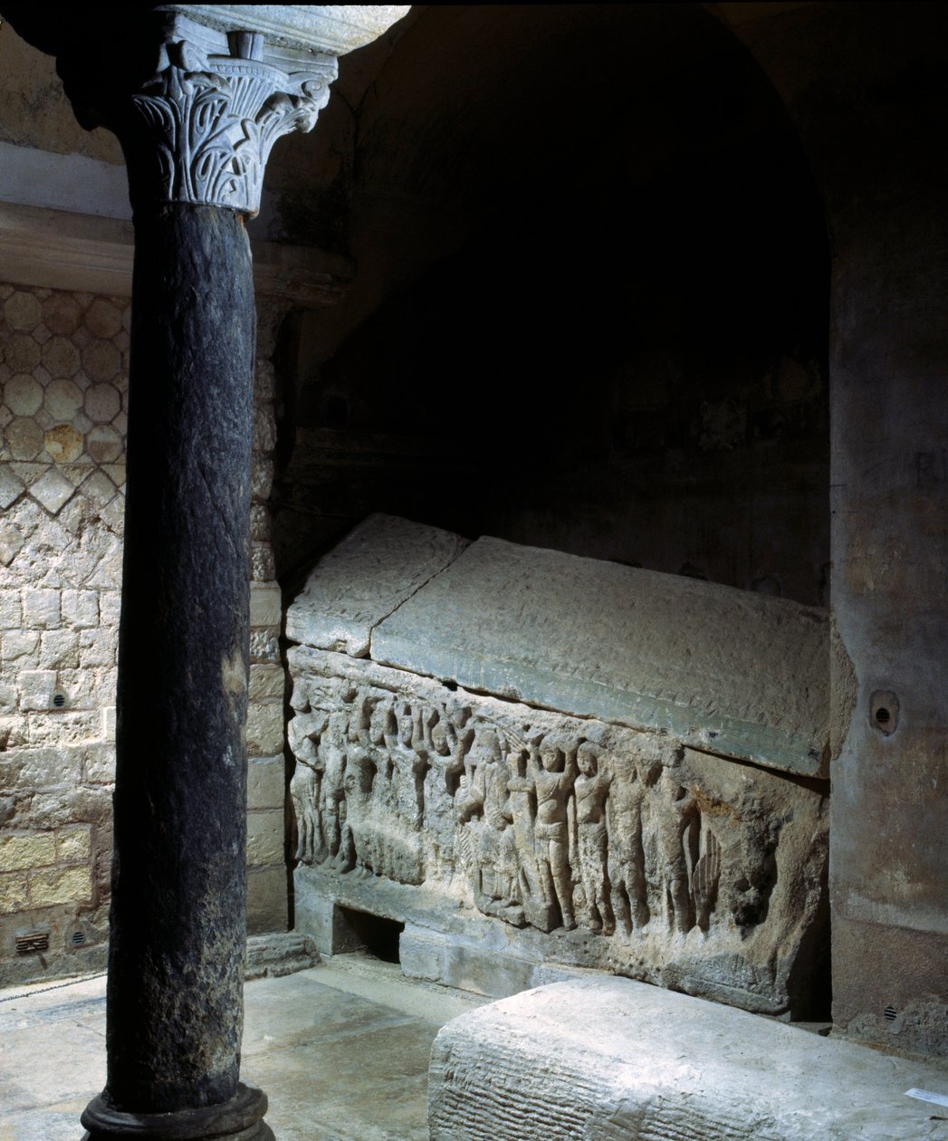 Art mérovingien : tombe d