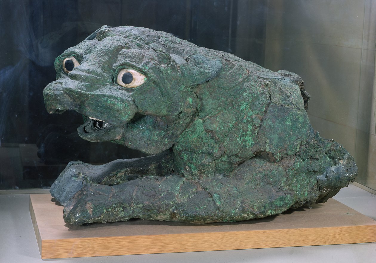 Gardien de porte en forme de lion, du Temple de Dagan à Mari, Moyen Euphrate, Période Isin-Larsa (cuivre) - Mesopotamian