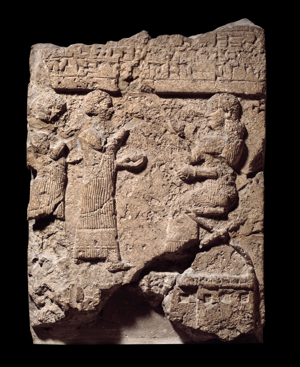 m-sopotamie-relief-en-calcaire-de-scribes-prenant-le-butin-lors-du