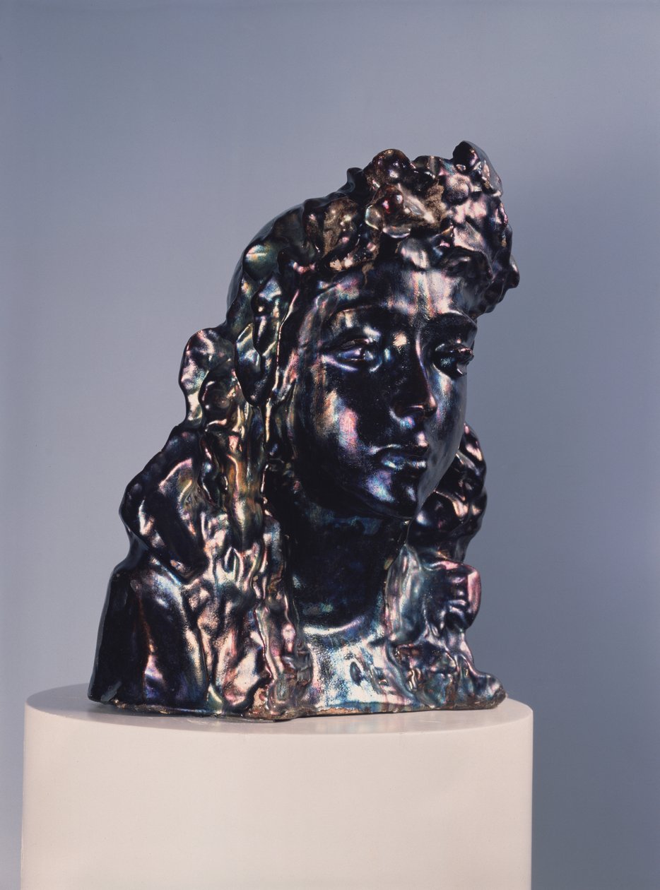 Tête de fille avec une guirlande, début des années 1890 - Mikhail Aleksandrovich Vrubel
