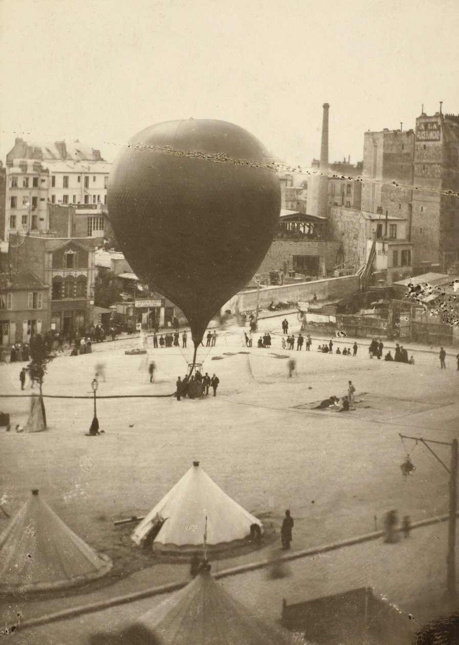 Le Neptune, Place Saint-Pierre à Montmartre, 23 septembre 1870 - Nadar