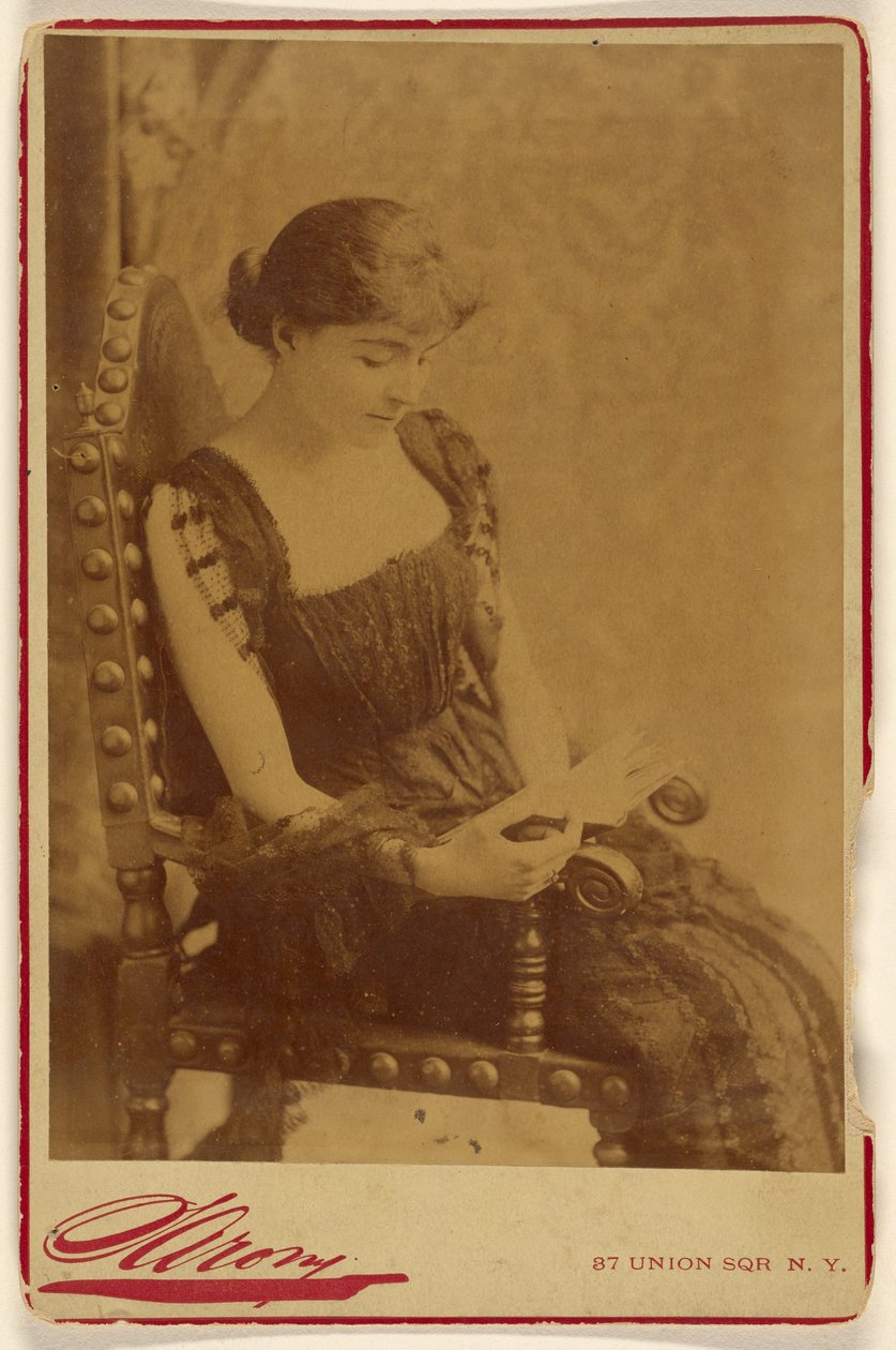 [(illeg.) Davenport] - Napoleon Sarony