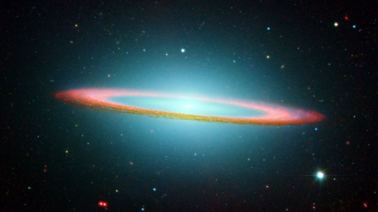 Partie de la galaxie du Sombrero en infrarouge montrant un anneau flottant. Crédit NASA. Science Astronomie - National Aeronautics and Space Administration National Aeronautics and Space Administration