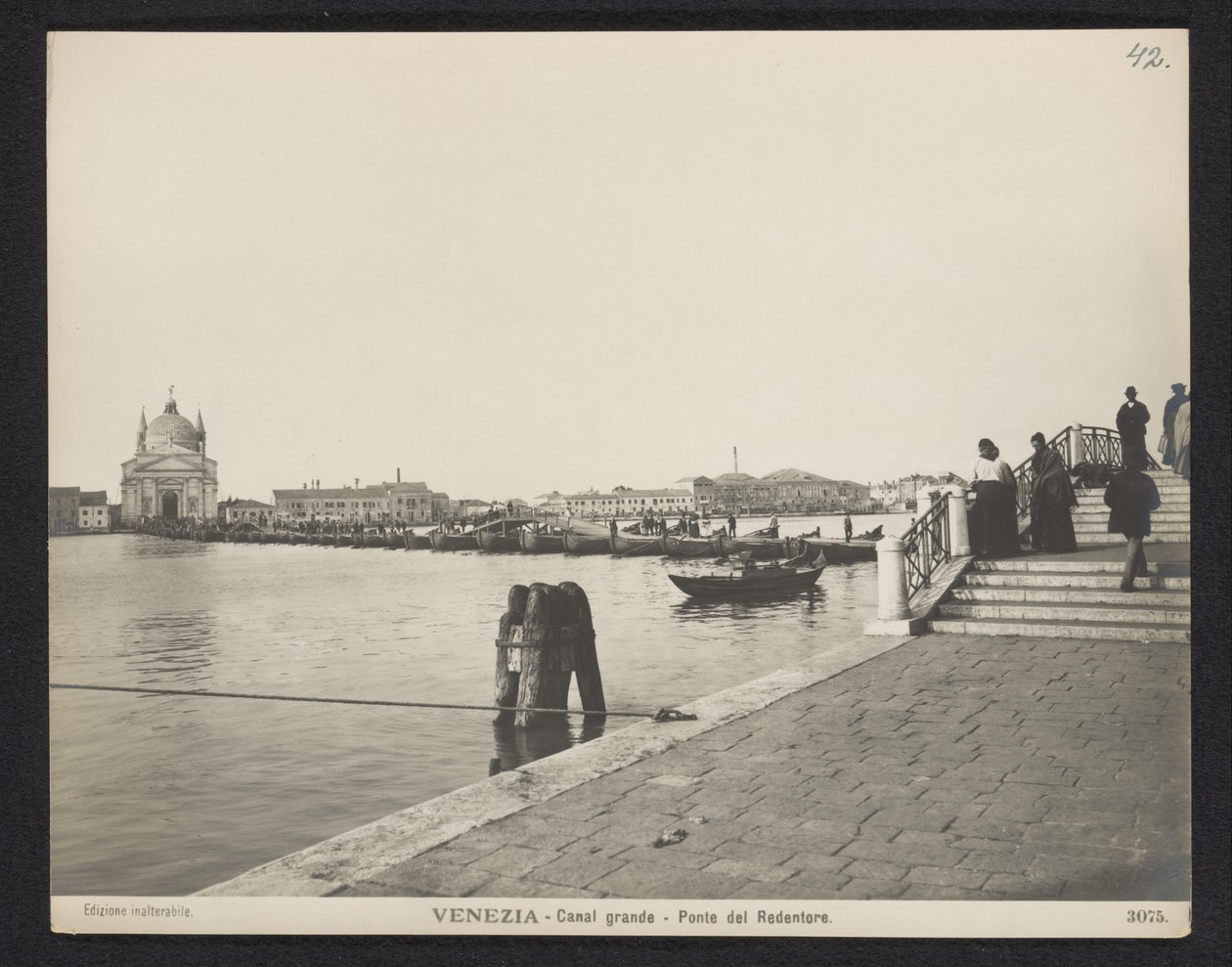 Pont flottant sur le Grand Canal à Venise pendant la Festa del Redentore - Neue Photographische Gesellschaft