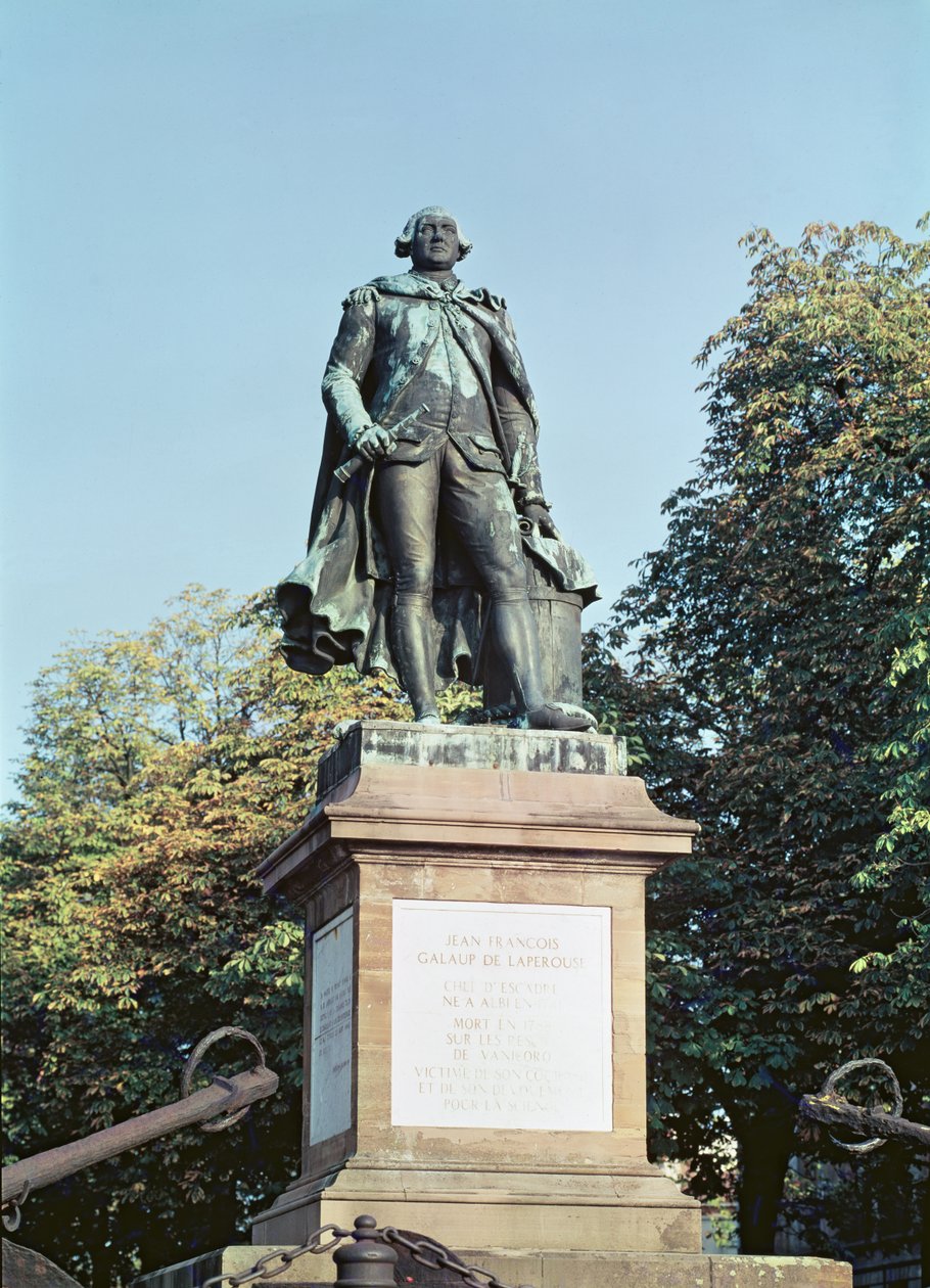 Statue de Jean François de Galaup (1741-88) Comte de La Pérouse sur la Place Laperouse - Nicolas Bernard Raggi