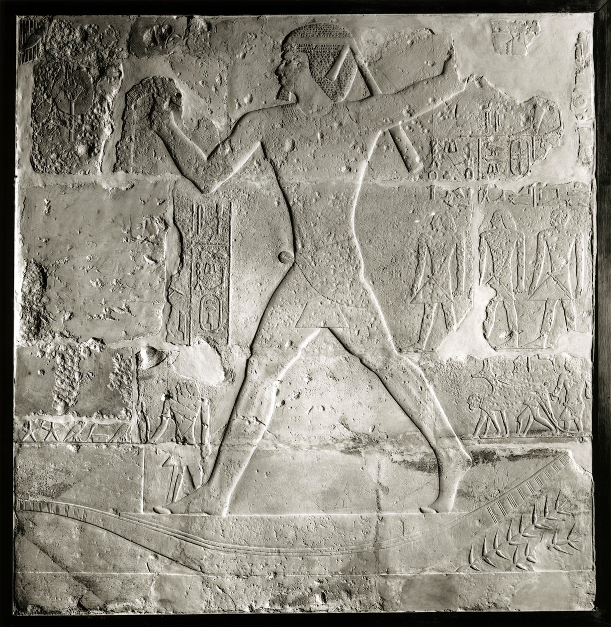 Noble chassant sur le Nil, 2600-2500 av. J.-C. (calcaire) - Old Kingdom Egyptian