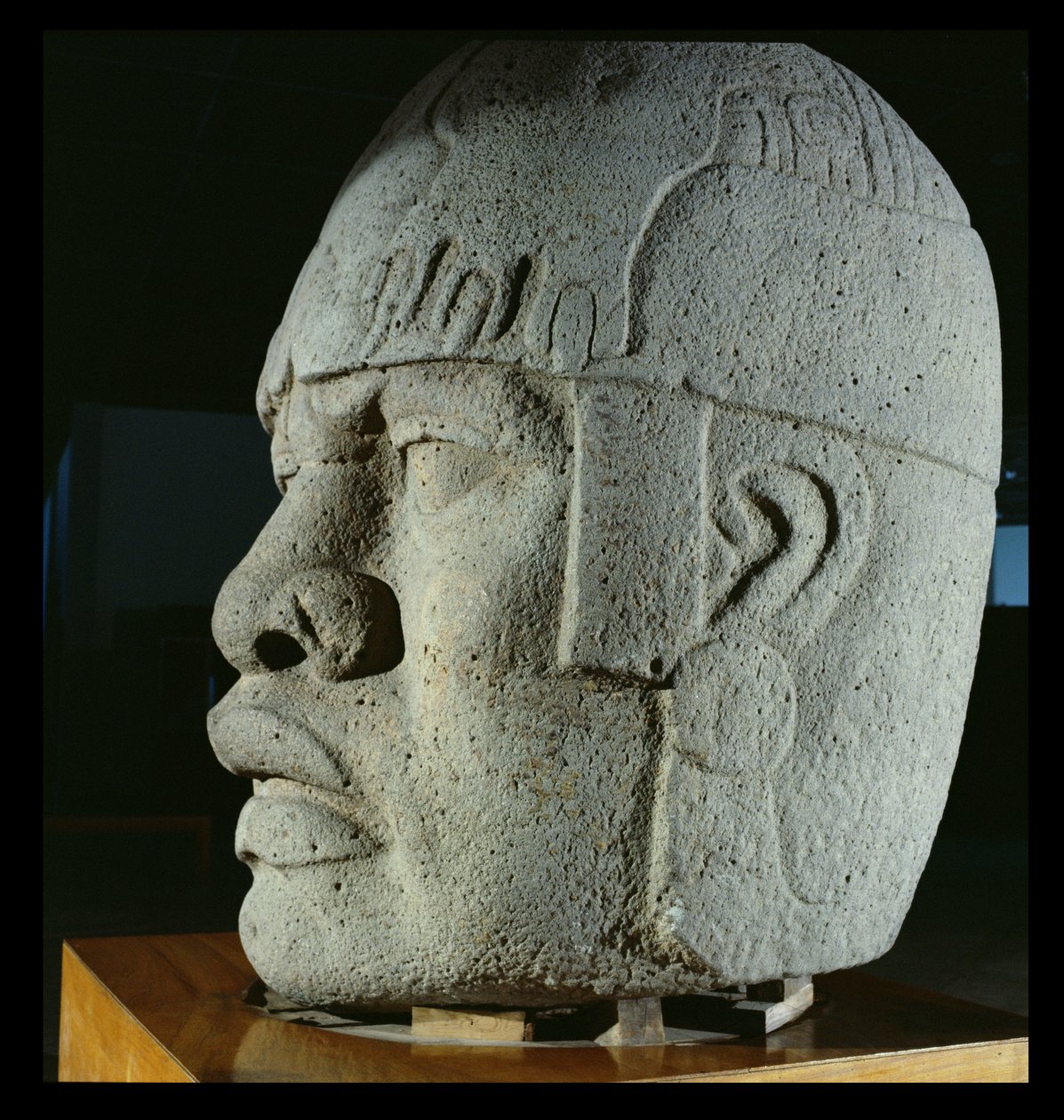 Tête colossale 4 de San Lorenzo, Veracruz, Mexique, préclassique (basalte) - Olmec