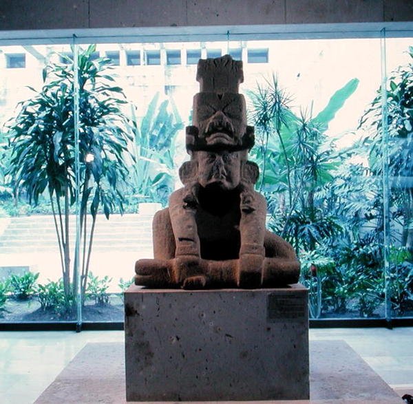 Monument 1 de San Martin Pajapan, période pré-classique - Olmec Olmec