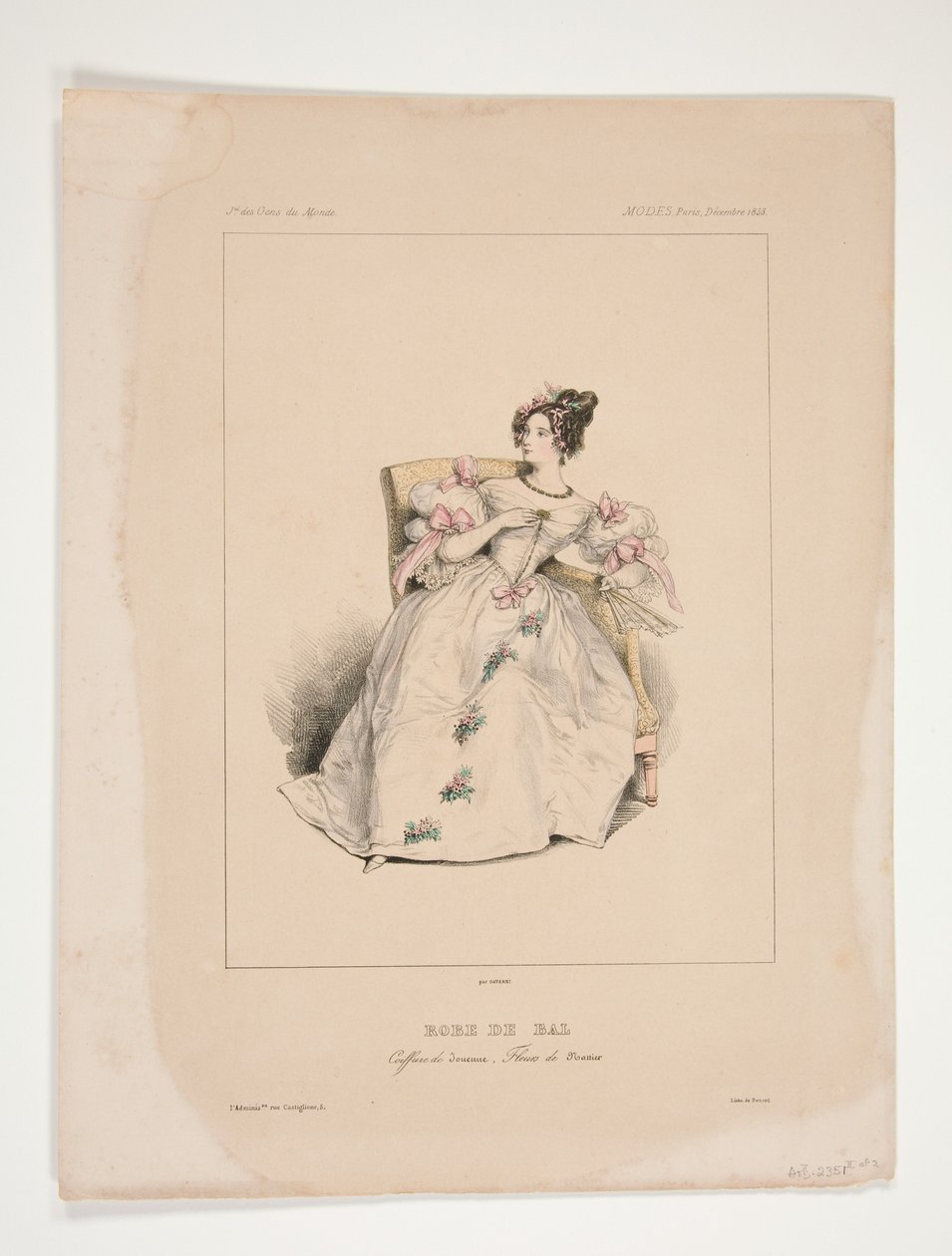 Robe de bal. Coiffure Jouenne, fleurs de Nattier. - Paul Gavarni