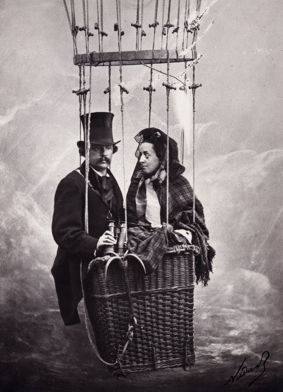 Paul Nadar et sa femme dans la nacelle du ballon (montgolfière) (photo n/b) - Paul Nadar