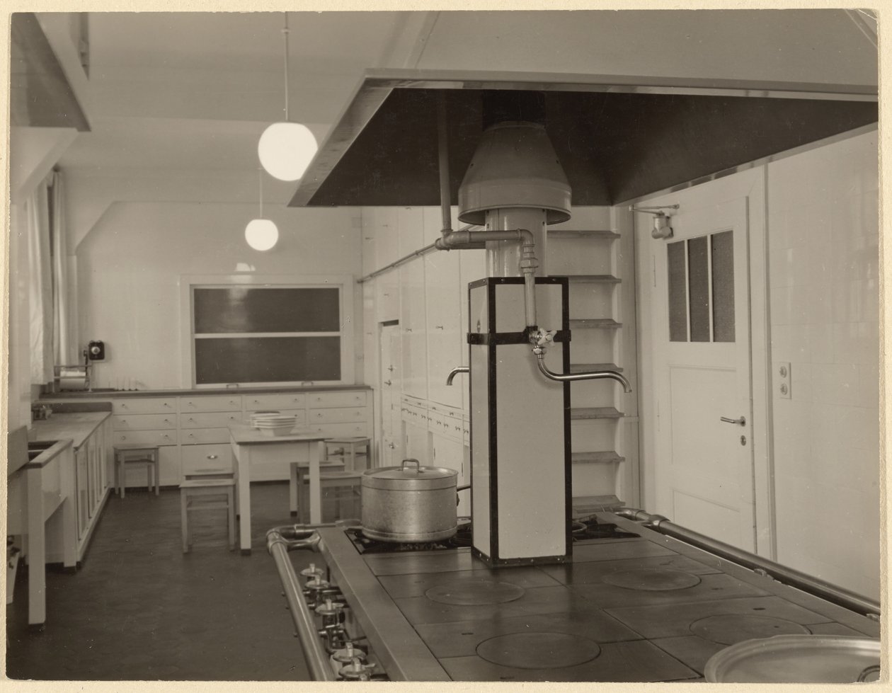 [Cuisine vide] - Paul Wolff
