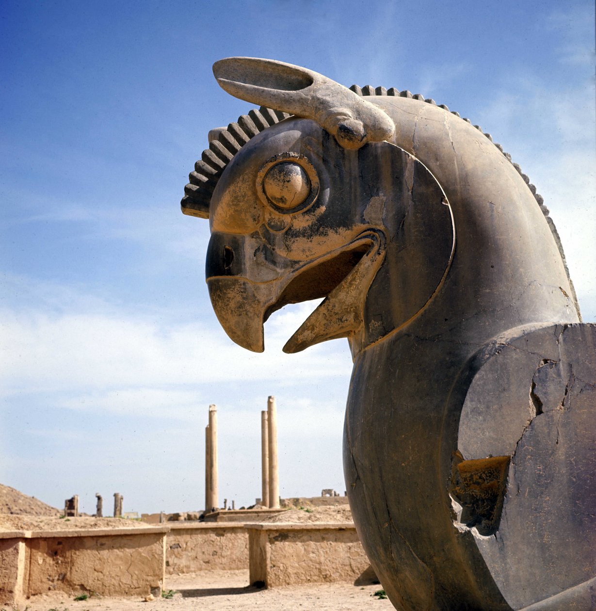 Un griffon, créature légendaire mi-aigle, mi-lion. Colonne de l