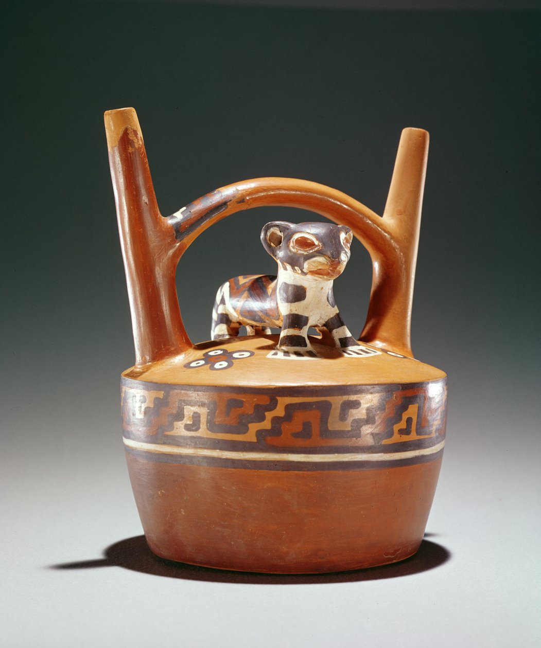 Pot à étrier en poterie avec jaguar, Culture Nazca - Peruvian School