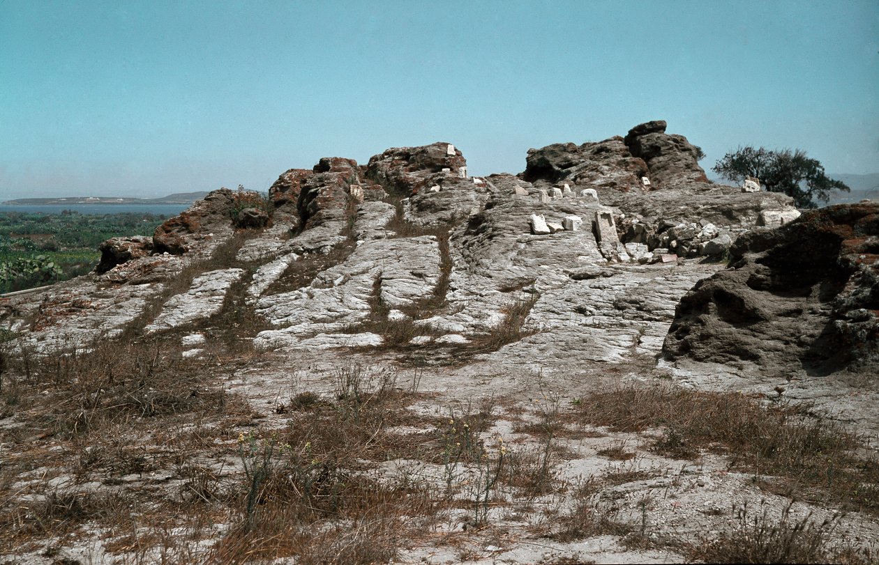 Civilisation des Phéniciens : site du tophet de la ville punique de Sulcis sur l