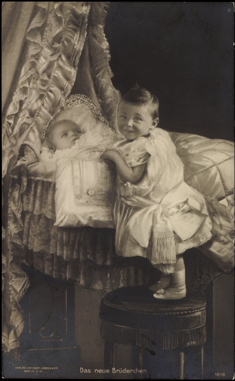 Le nouveau frère, Guillaume de Prusse avec frère - Photographer German