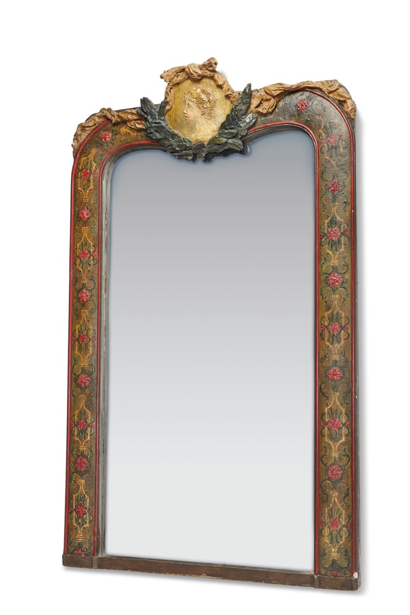 Cadre de miroir surmonté d