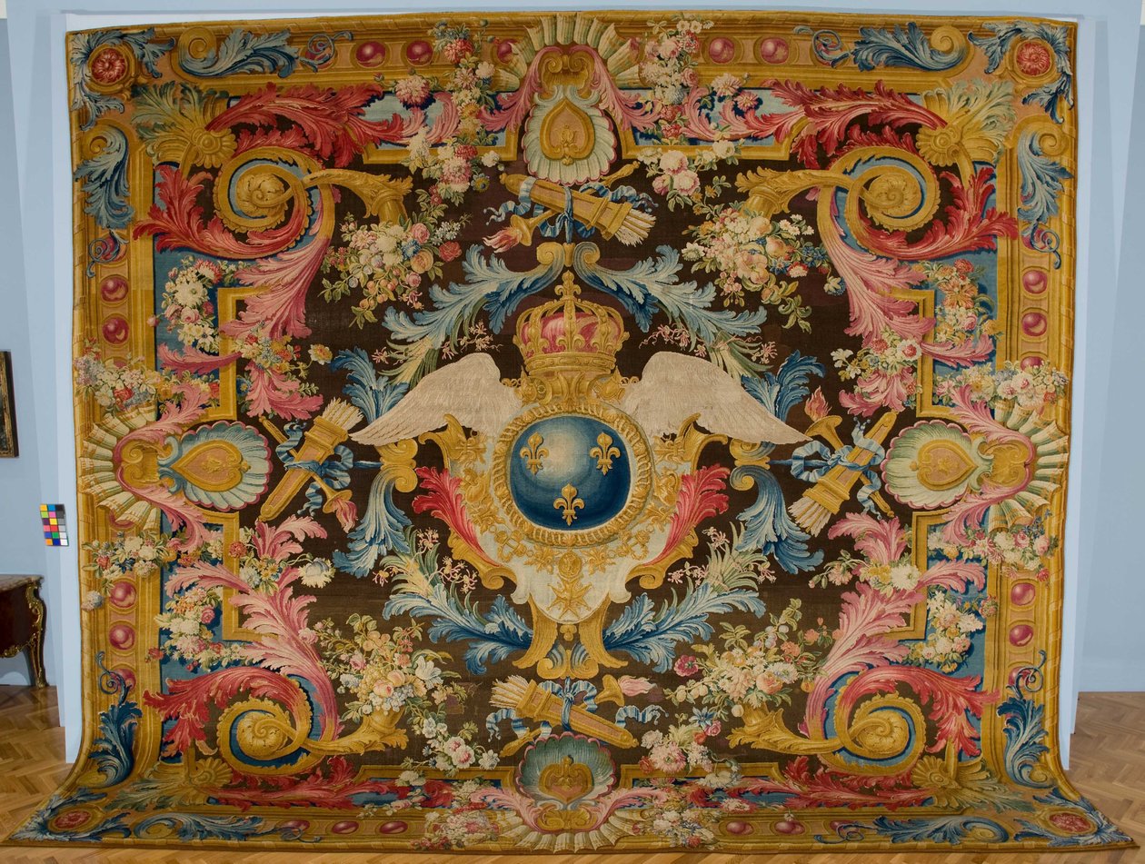 Tapis de Savonnerie Louis XV avec armoiries royales, fabriqué par la manufacture de Savonnerie, France - Pierre Josse Perrot