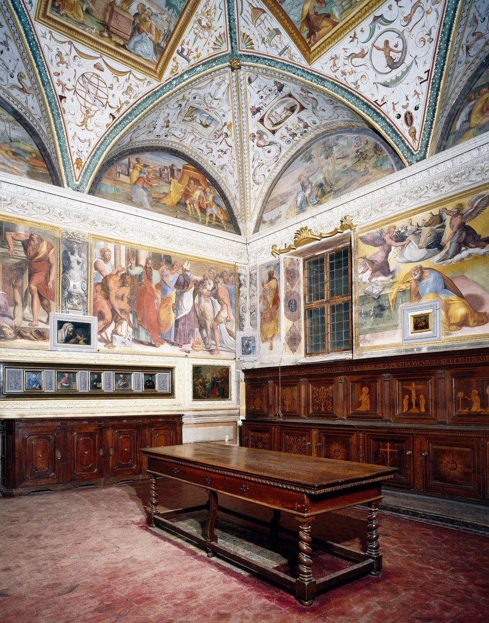 Aperçu de la sacristie avec panneaux de Pérugin, Basilique Saint-Pierre, Pérouse, Ombrie, Italie - Pietro Perugino