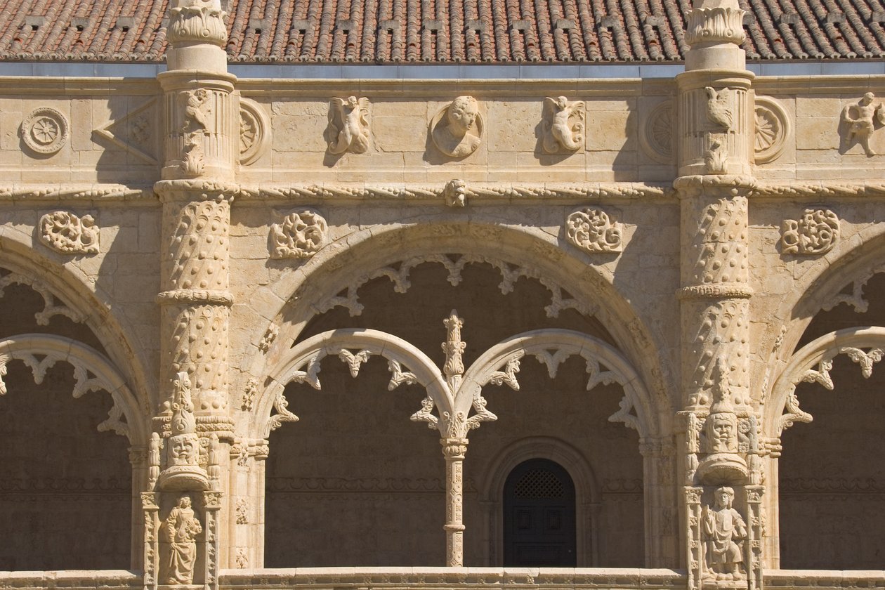 Cloître - Portuguese School
