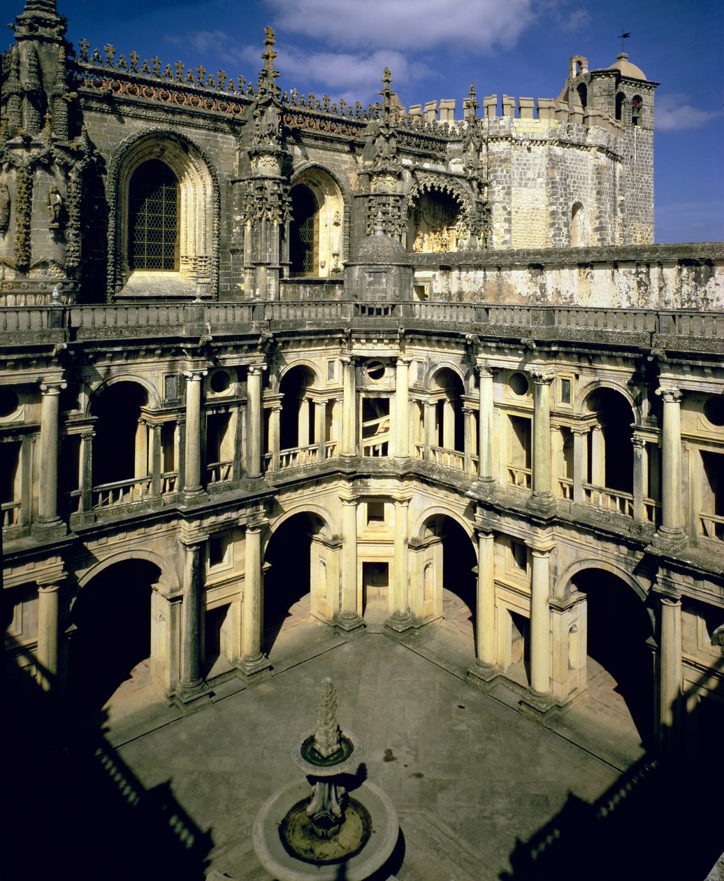 Vue du Claustro dos Felipes, achevée après 1584 - Portuguese School