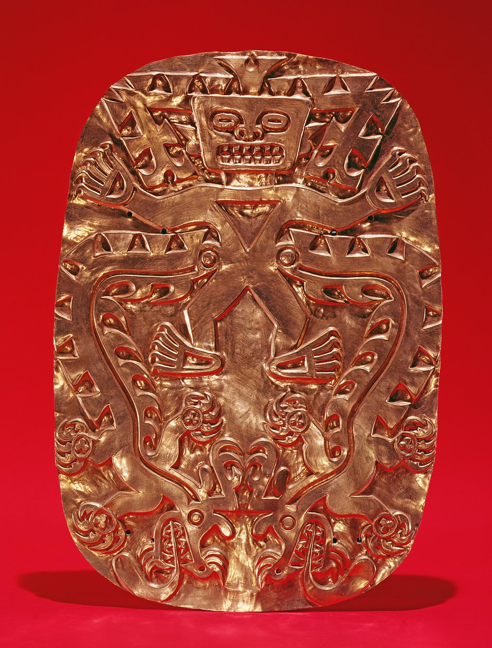 Plaque embossée représentant un dieu crocodile, de Sitio Conte, province de Coclé, Panama, style Coclé tardif (or) - Pre Columbian