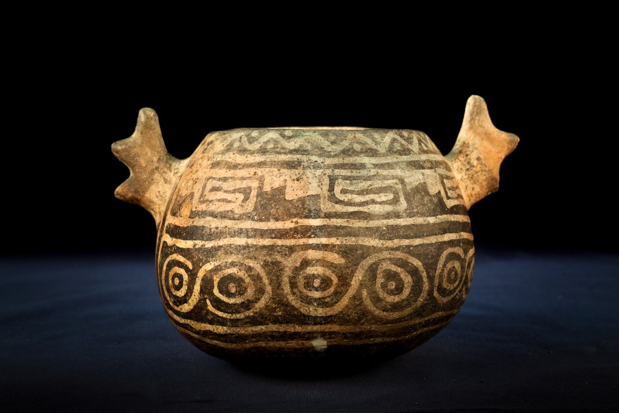 Céramique globulaire à décor zoomorphe / Art précolombien (terre cuite) - Precolombian Precolombian