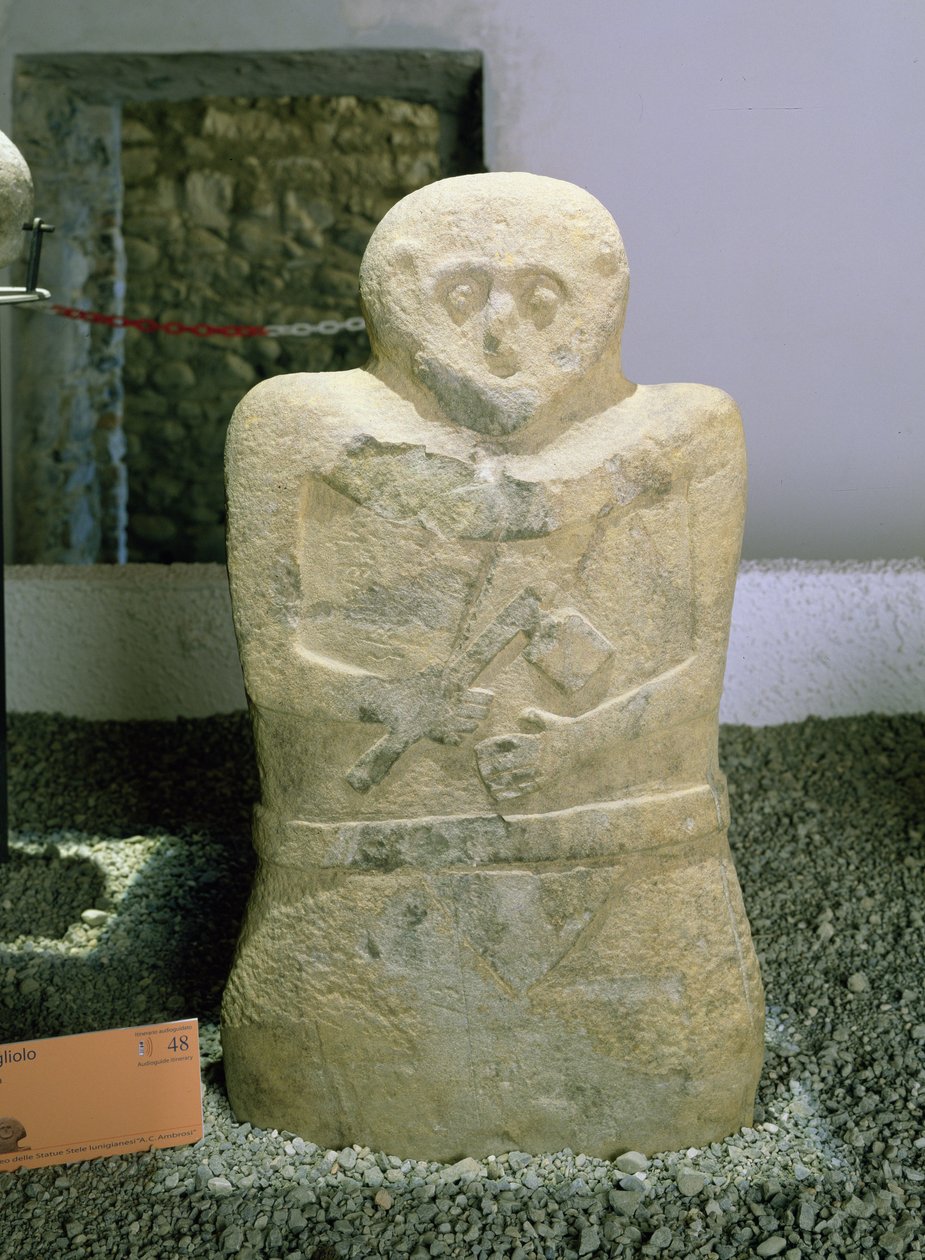 Une des stèles de Lunigiana, trouvée à Bigliolo, vers 3000 av. J.-C. - Prehistoric