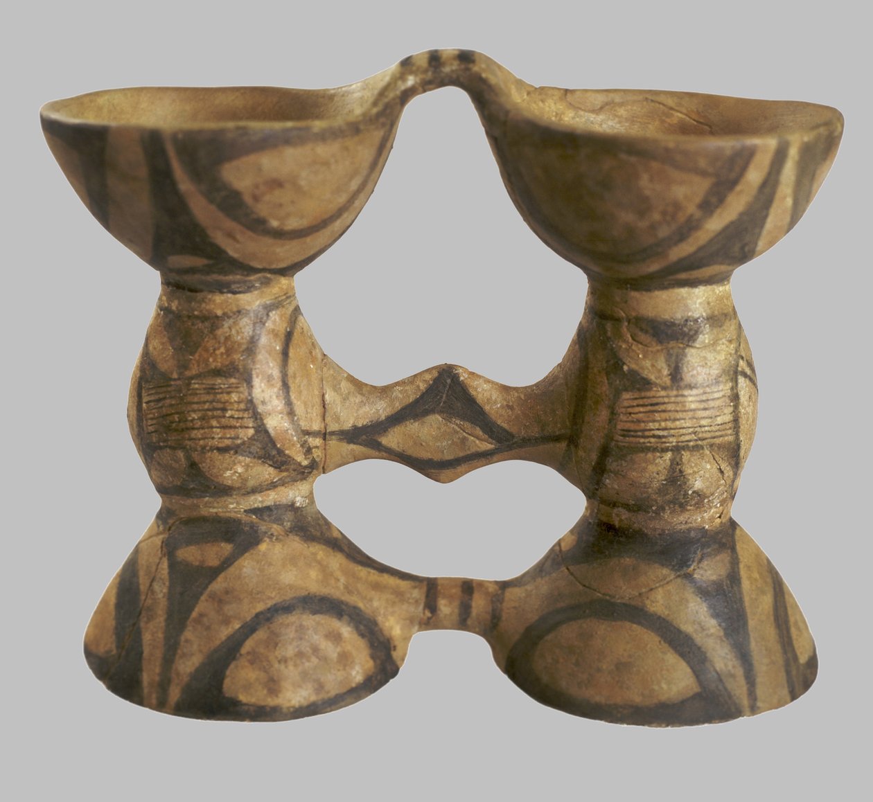 Vase en forme de jumelles, 4250-3850 av. J.-C. - Prehistoric Russian Culture