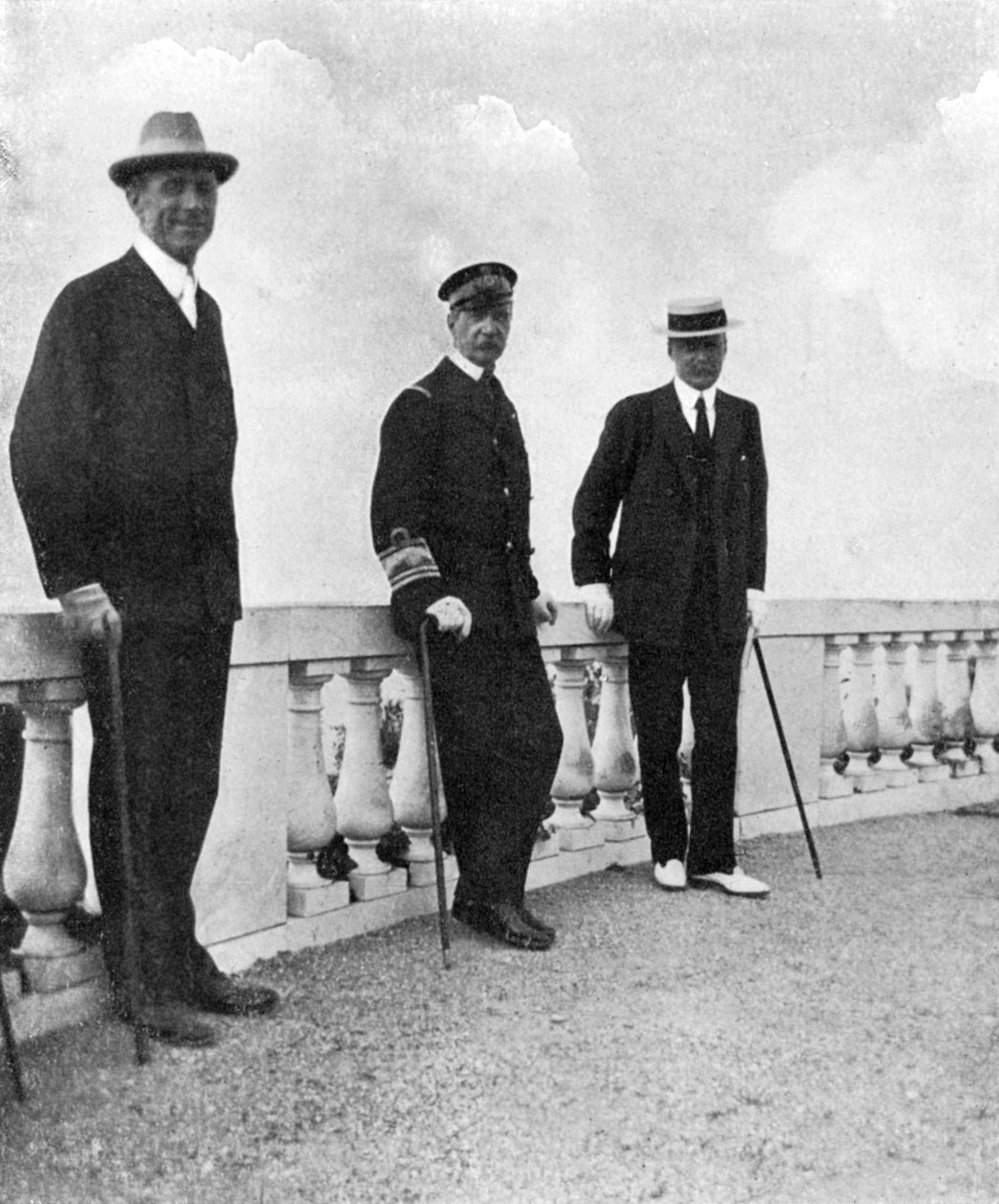 Le roi Georges Ier de Grèce avec le commodore Keppel et Lord Howe, Corfou, Grèce, 1908 - Queen Alexandra