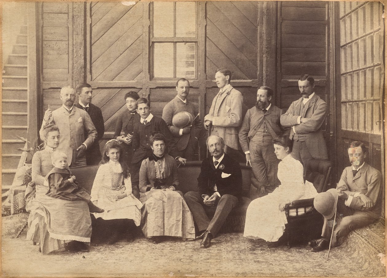 Shimla, 17 mai 1887 : groupe vice-royal. Lord William Beresford, secrétaire militaire, capitaine Leonard Gordon A.D.C., Mademoiselle Clerc, l