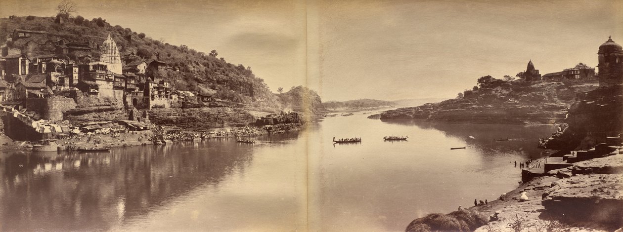 Panorama en deux parties avec vue sur le fleuve Narmada à Omkareshwar - Raja Deen Dayal