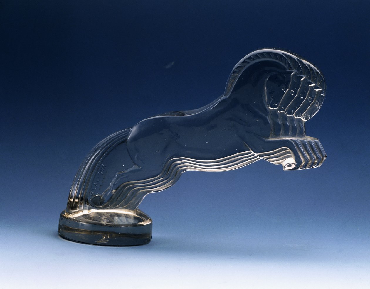 Cinq chevaux (une mascotte de voiture) - Rene Jules Lalique