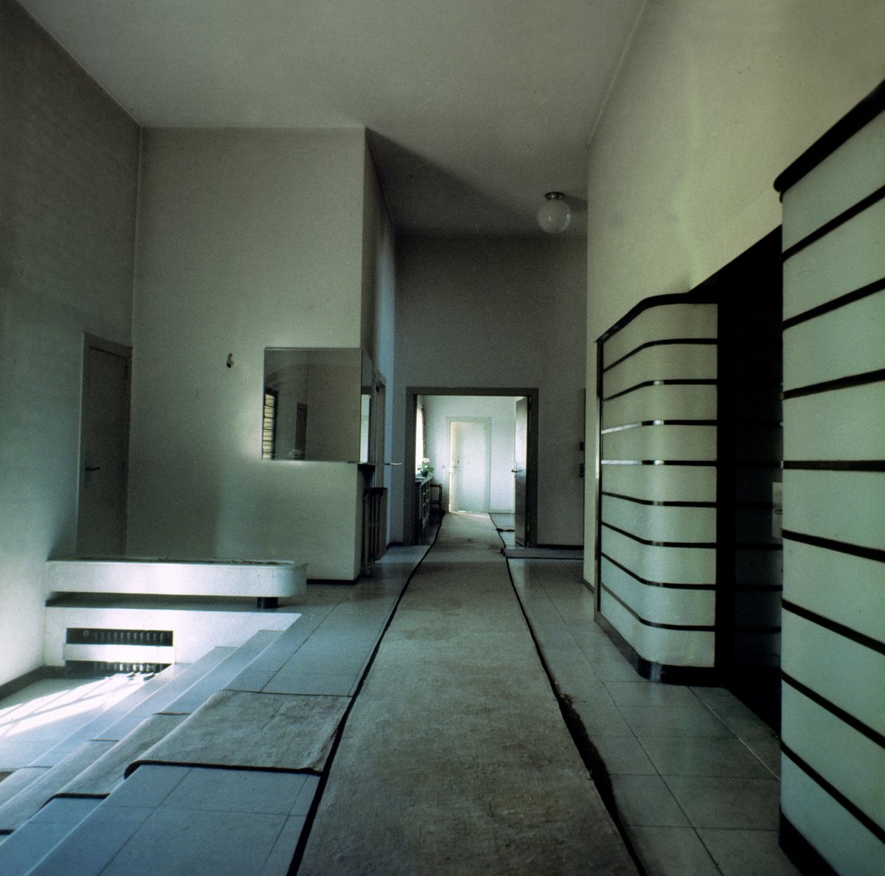 Hall d