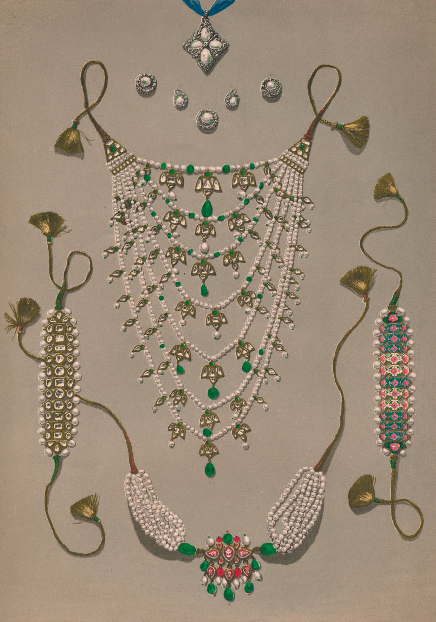 Broches pendentifs en croix et boucles d