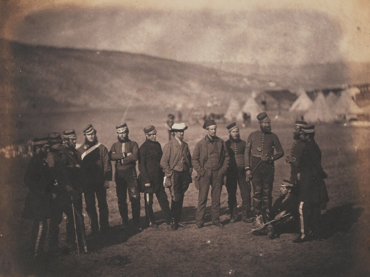 Le Major Adolphus William Desart Burton et les officiers du 5e régiment de dragons de la princesse Charlotte en Crimée, d