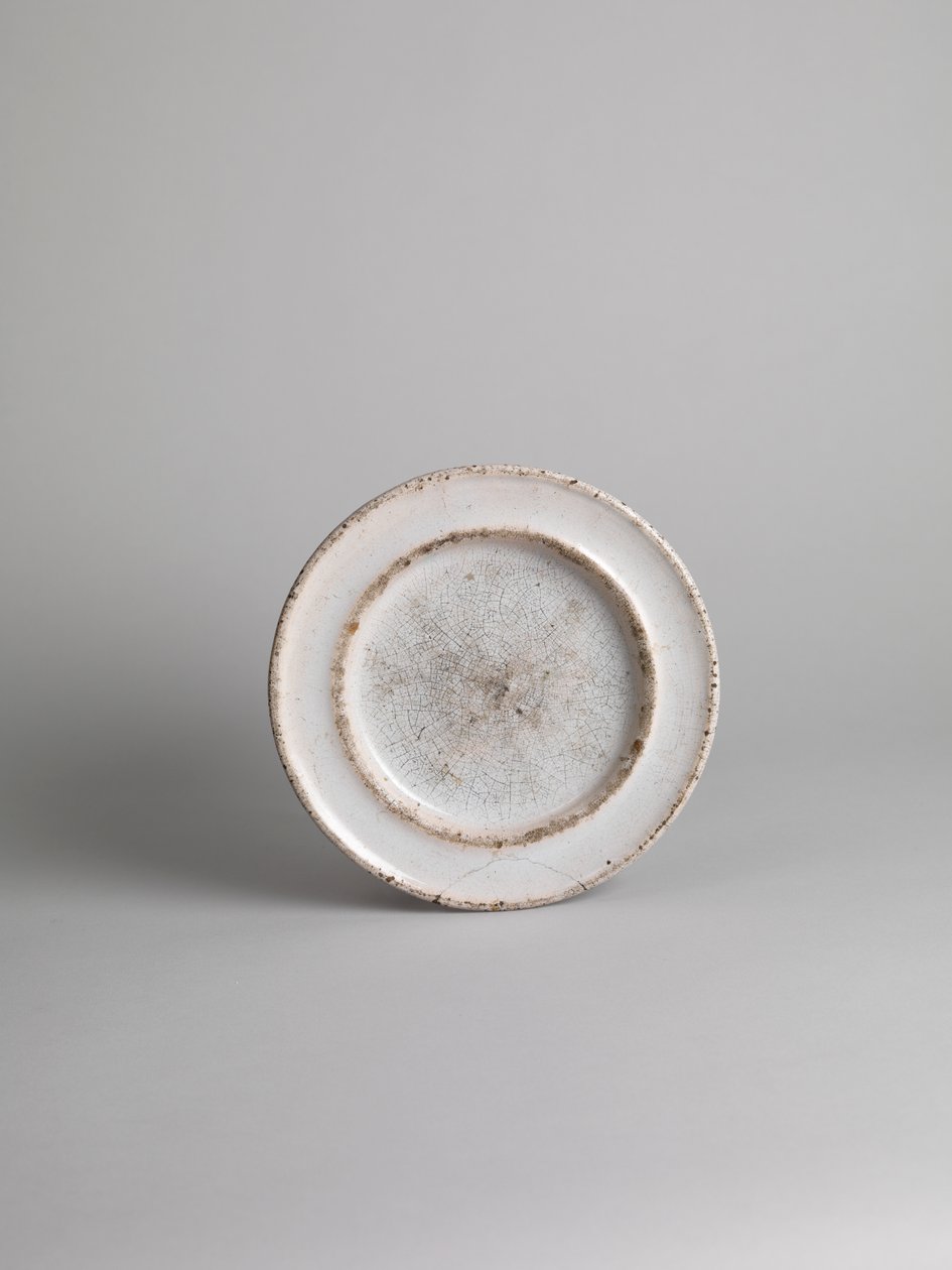 Assiette latérale en étain blanc émaillé ; Assiette latérale ou à fruits émaillée bleue, 1914-18 - Roger Eliot Fry