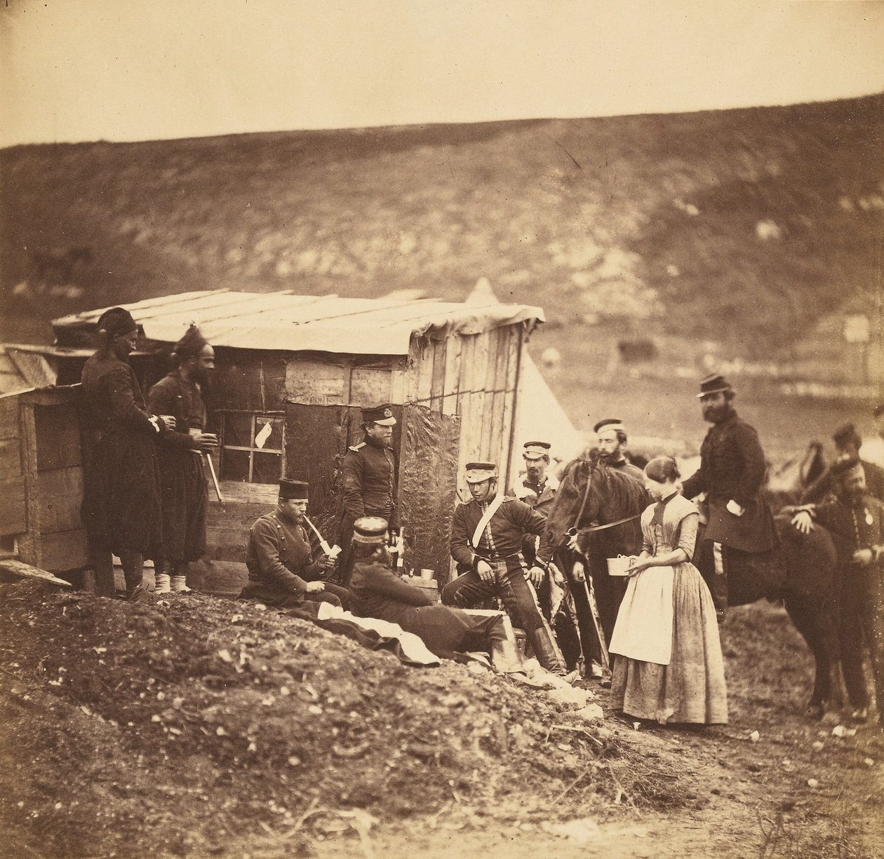 Camp du 4e régiment des gardes dragons, réunion conviviale, Français et Anglais - Roger Fenton