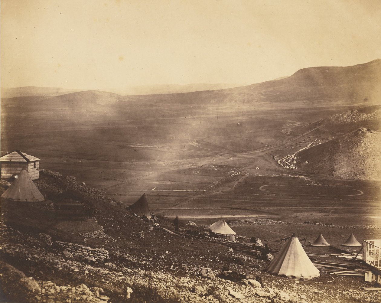 Camp de cavalerie, vue en direction de Kadikoi. - Roger Fenton