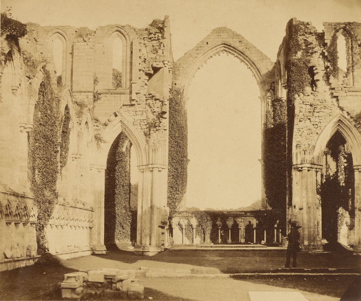 Abbaye de Fountains, fenêtre est - Roger Fenton