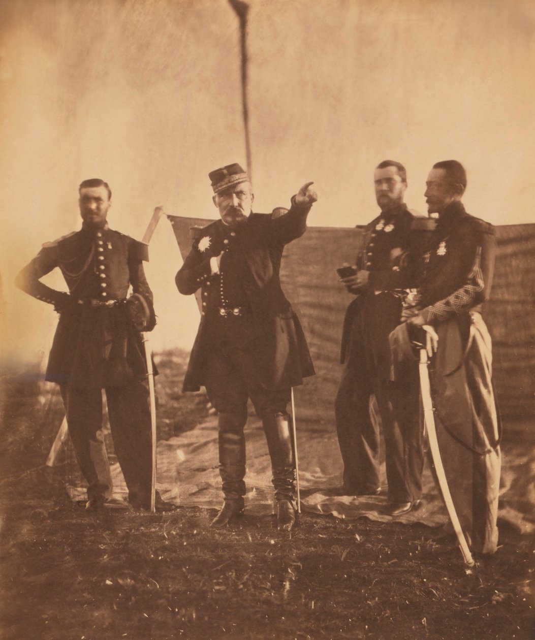 Général français Pierre Bosquet (centre), donnant des ordres à son état-major, Guerre de Crimée, Crimée, Ukraine - Roger Fenton